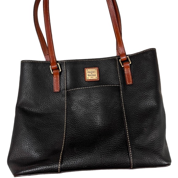 Dooney & Bourke Handbags - Gorgeous Dooney and Bourke shoulder bag, pebble, leather